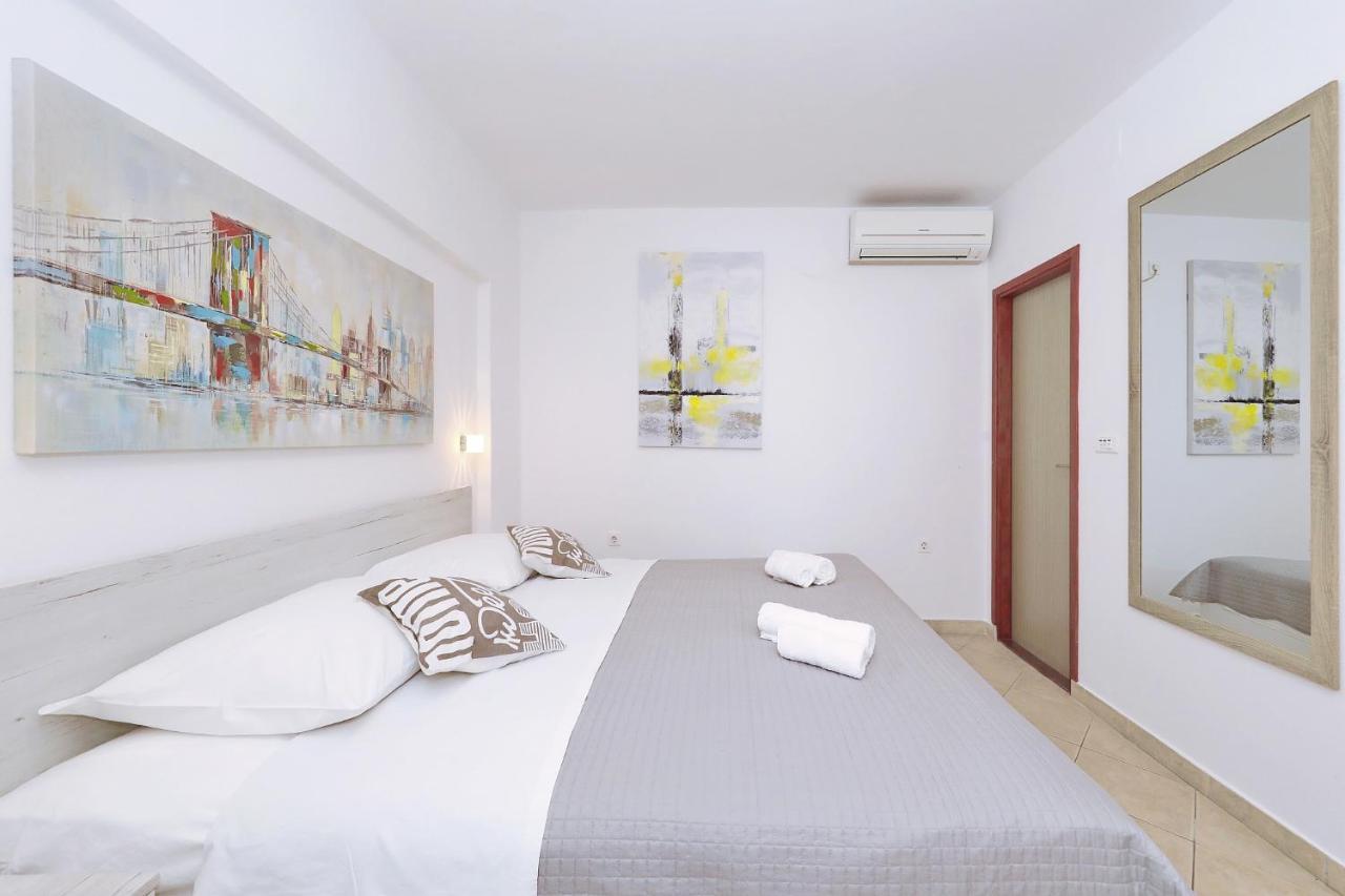 Apartmani Strpic Biograd Na Moru Buitenkant foto