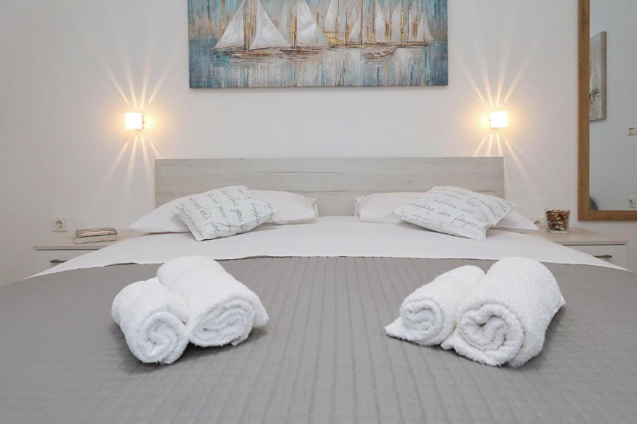 Apartmani Strpic Biograd Na Moru Buitenkant foto