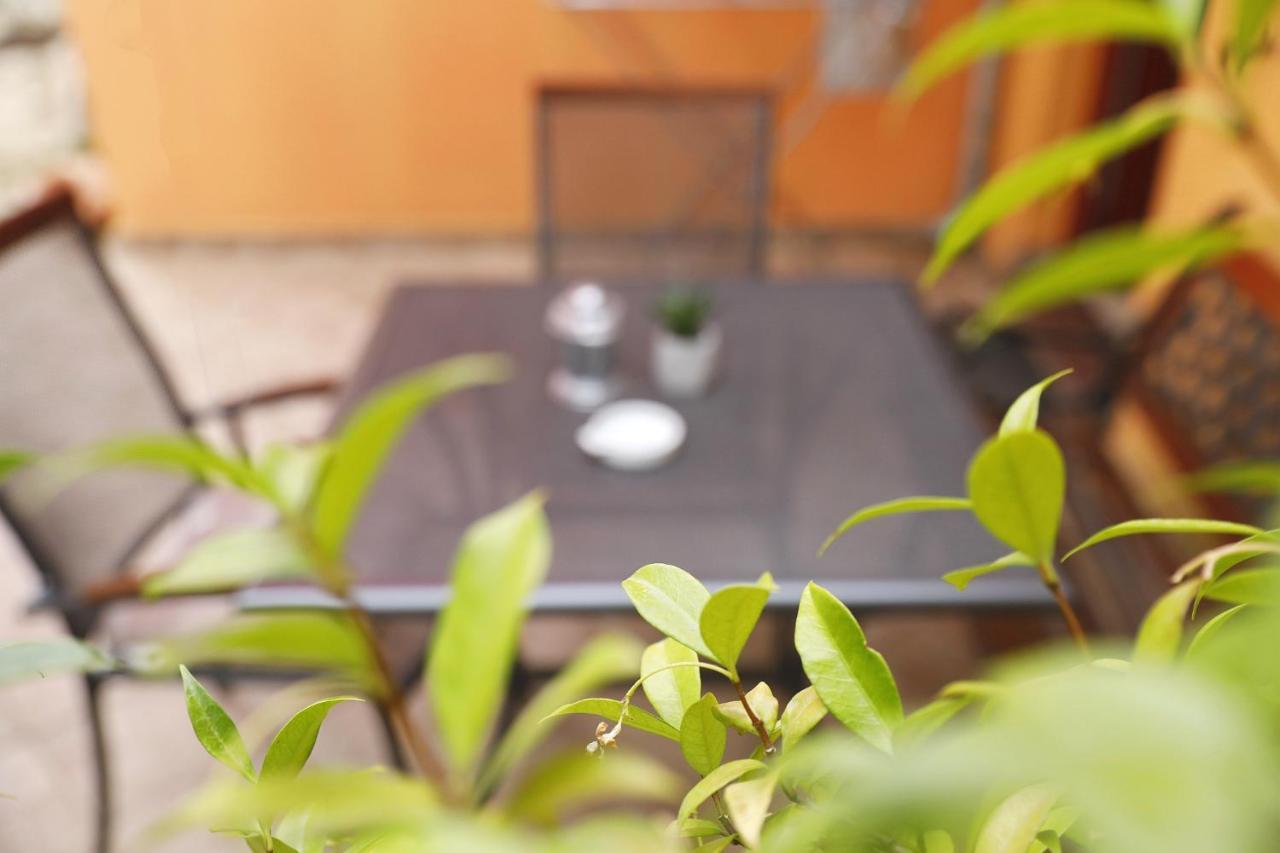 Apartmani Strpic Biograd Na Moru Buitenkant foto