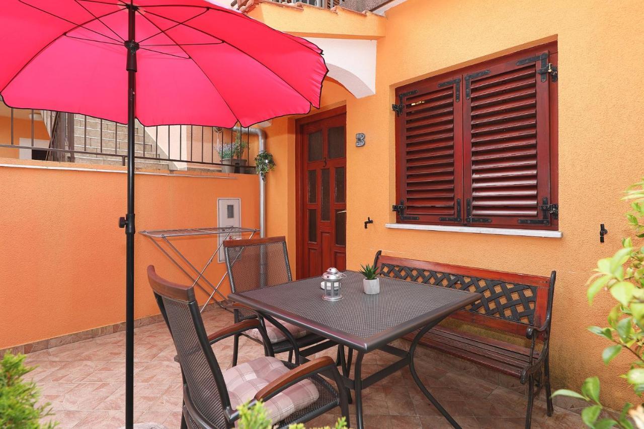 Apartmani Strpic Biograd Na Moru Buitenkant foto