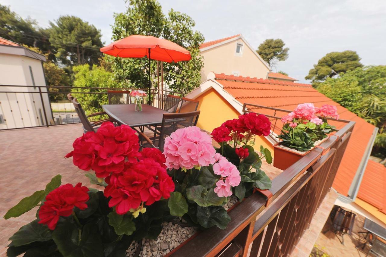 Apartmani Strpic Biograd Na Moru Buitenkant foto