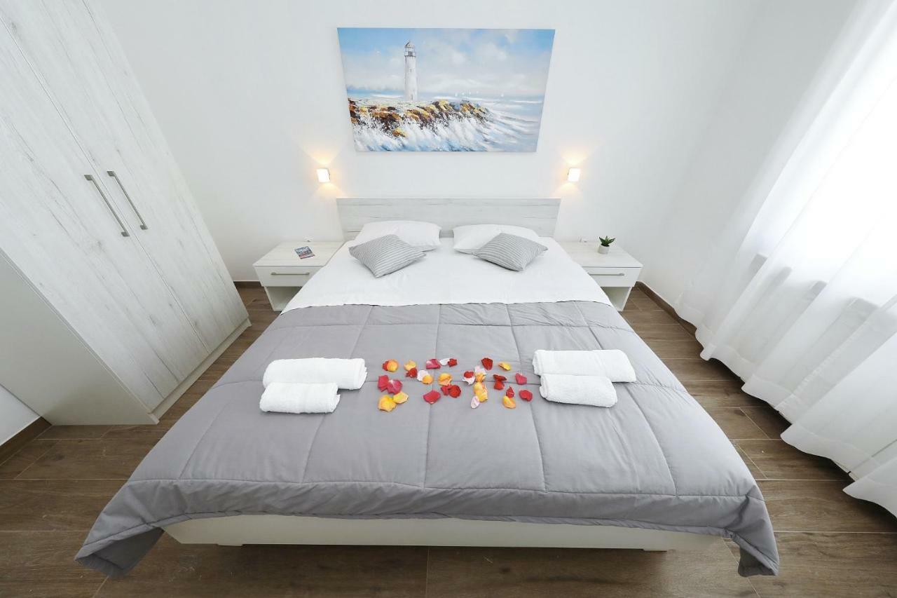 Apartmani Strpic Biograd Na Moru Buitenkant foto