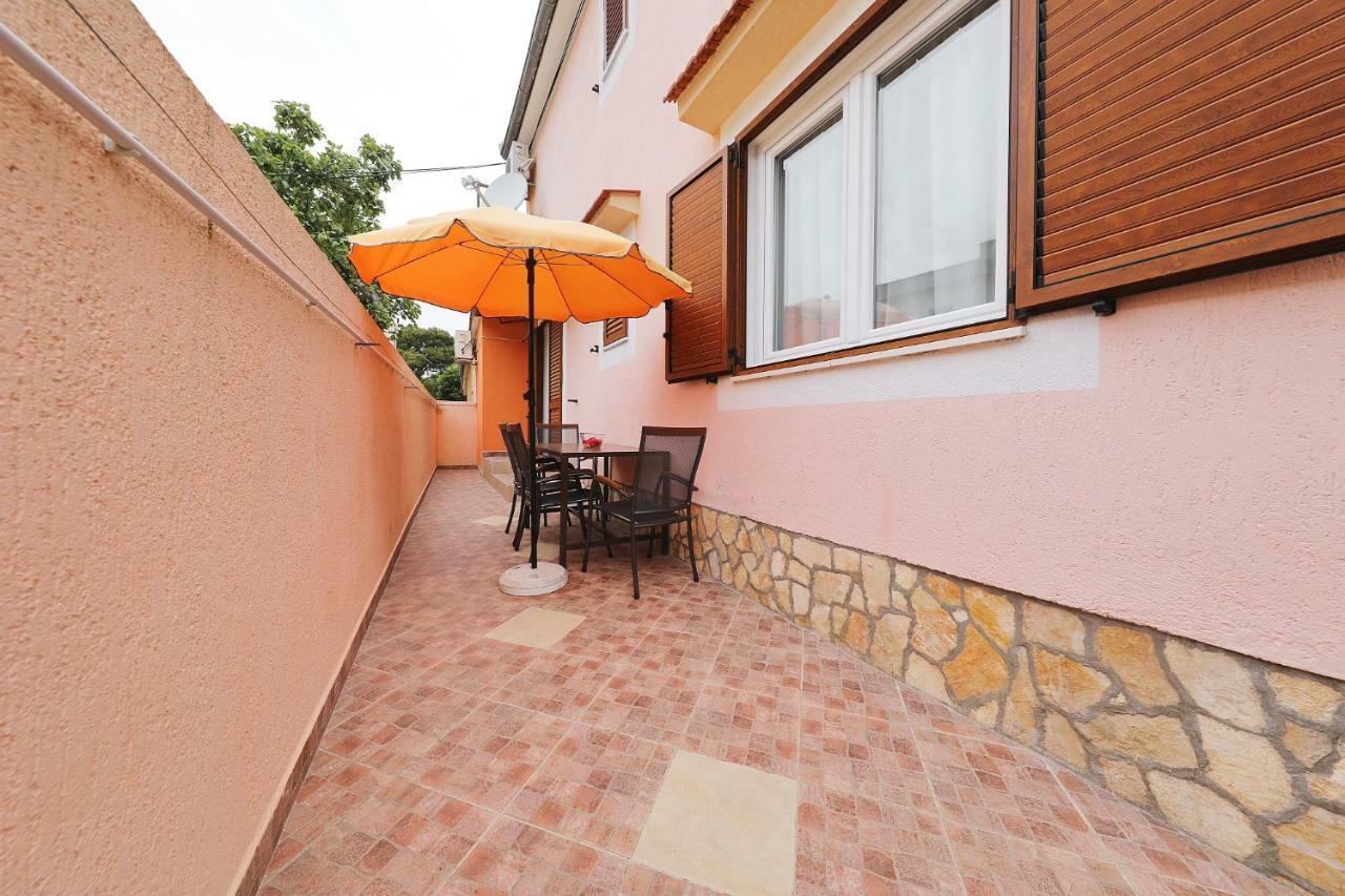Apartmani Strpic Biograd Na Moru Buitenkant foto
